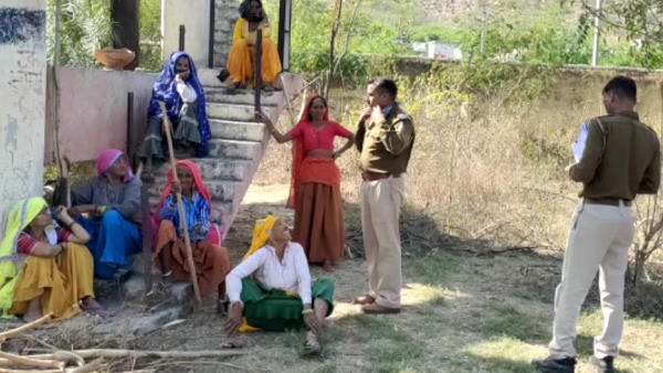 डेढ़ किमी दूर से लाते पानी 