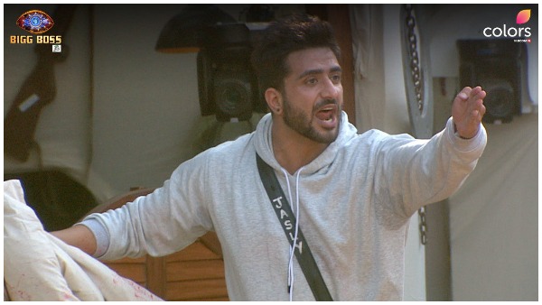 फिनाले में जाने के लिए रोने लगीं राखी सावंत फिनाले में जाने के लिए रोने लगीं राखी सावंत