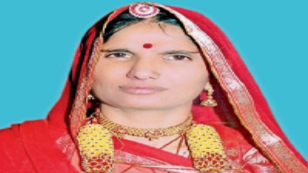 सूरसागर भूरटिया निवासी 54 वर्षीय आशा कंवर 