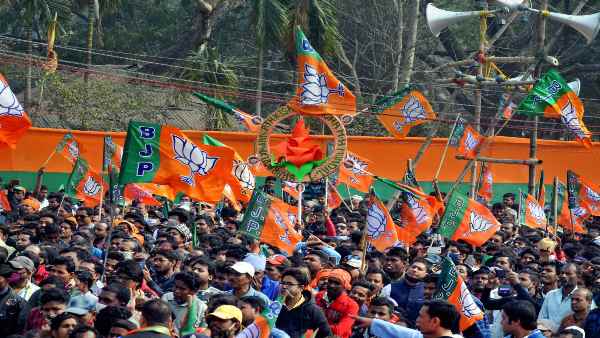 समय पर कैसे निकलेगी परिवर्तन रथ यात्रा, उलझन में भाजपा