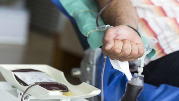 लोग दे रहे हैं प्रतिक्रियाएं