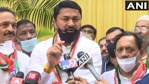 Congress leader told Amitabh Bachchan and Akshay Kumar is kagaz ke sher said - they are not real heroes Congress leader told Amitabh Bachchan and Akshay Kumar is kagaz ke sher said - they are not real heroes