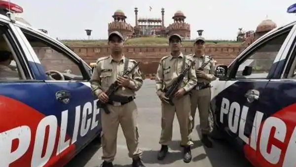 निकिता जैकब के घर की तलाशी ले चुकी है दिल्ली पुलिस