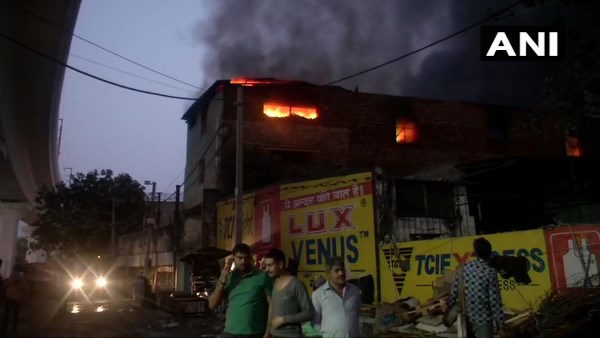 delhi fire incident delhi fire incident