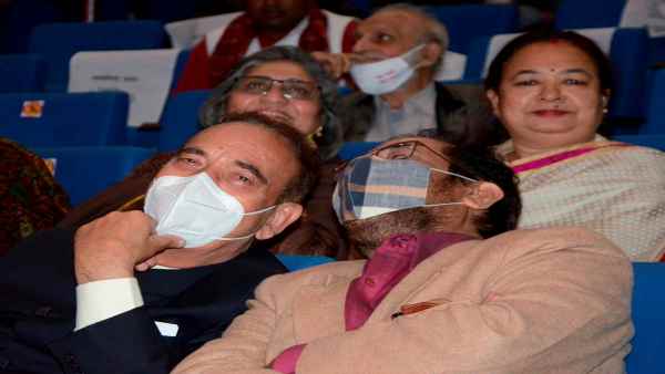 भाजपा के और करीब आए गुलाम नबी आजाद! भाजपा के और करीब आए गुलाम नबी आजाद!