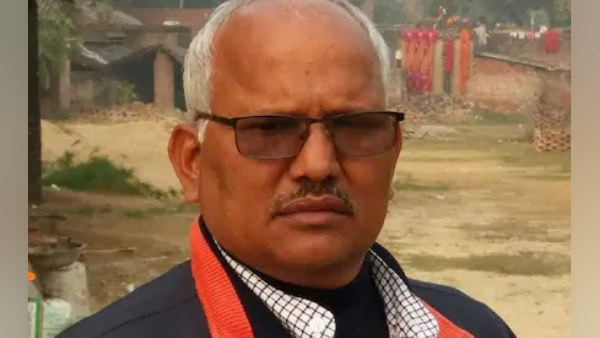 councillor of samajwadi party bala yadav shot dead in jaunpur councillor of samajwadi party bala yadav shot dead in jaunpur