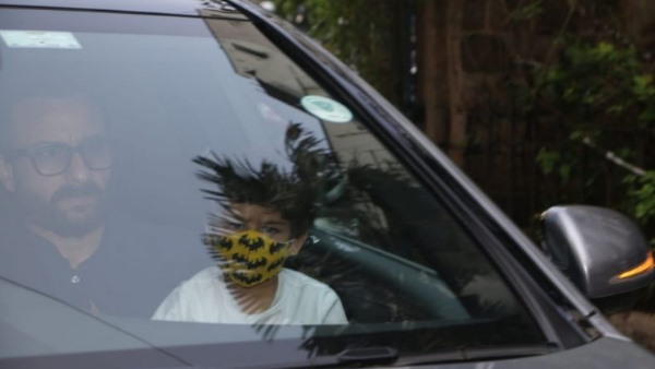 छोटे भाई को लेने पहुंचे तैमूर