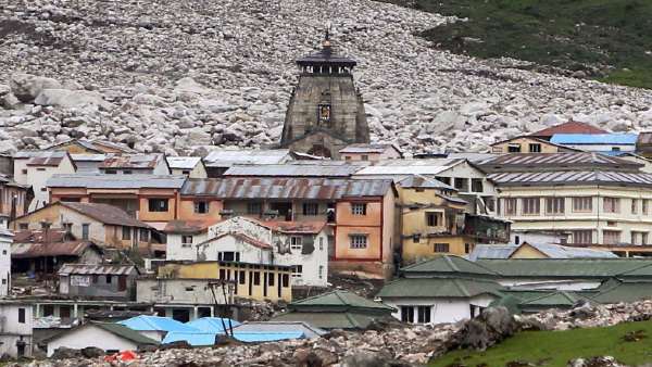 युद्धस्तर पर रेस्क्यू ऑपरेशन जारी युद्धस्तर पर रेस्क्यू ऑपरेशन जारी