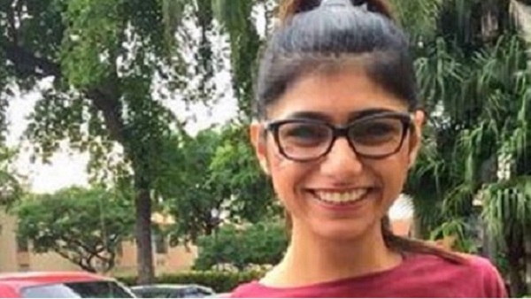 'सरकार ने दिल्ली में इंटरनेट भी बंद कर दिया'