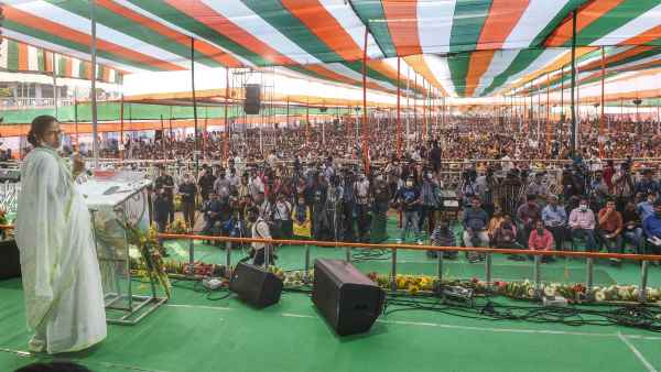 तृणमूल ने बीजेपी से पूछा-सीएम के सामने कौन है चेहरा ? तृणमूल ने बीजेपी से पूछा-सीएम के सामने कौन है चेहरा ?