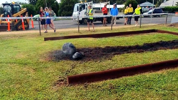 'उल्कापिंड पर प्रोजेक्ट तैयार करने था'