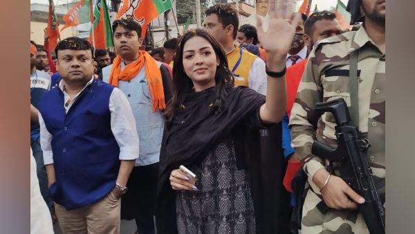 रिहाना के ट्वीट पर भी किया था कमेंट रिहाना के ट्वीट पर भी किया था कमेंट