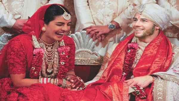 क्वारंटीन के दौरान प्रियंंका ने किया था गृहप्रवेश 