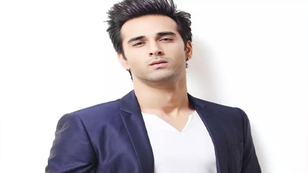 जब पैसे देने की सोची तो घर पहुंच गया दुकानदार