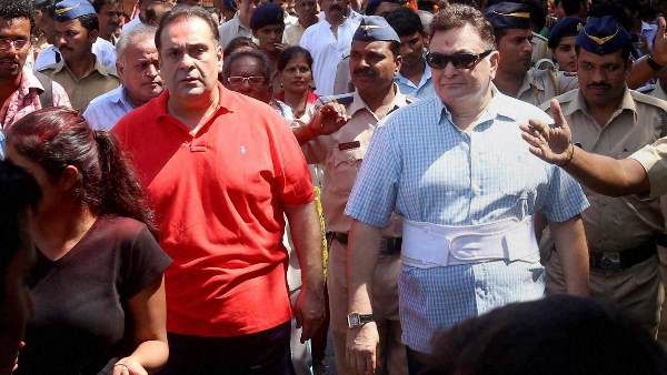 फिल्म 'प्रेम ग्रंथ' के जरिए की निर्देशन की शुरुआत फिल्म 'प्रेम ग्रंथ' के जरिए की निर्देशन की शुरुआत