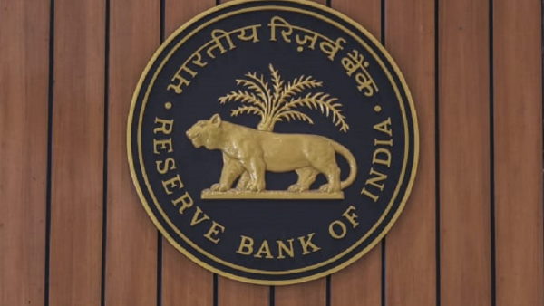 जानिए कितने रुपये निकाल सकते हैं ग्राहक