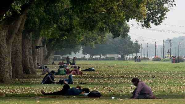 फरवरी में ही आ गई गर्मी!