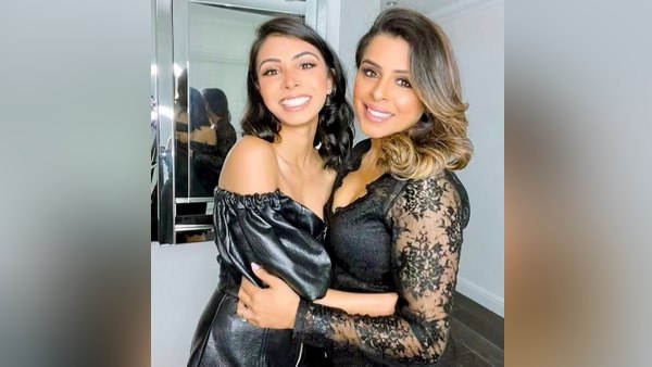 'हम मां-बेटी को लोग बहनें समझ लेते हैं'