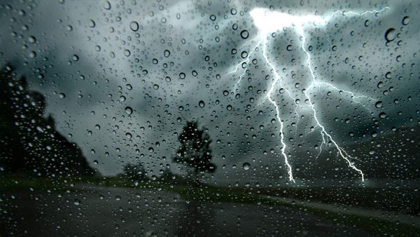 उत्तराखंड में कहीं-कहीं ओलावृष्टि होने की संभावना उत्तराखंड में कहीं-कहीं ओलावृष्टि होने की संभावना