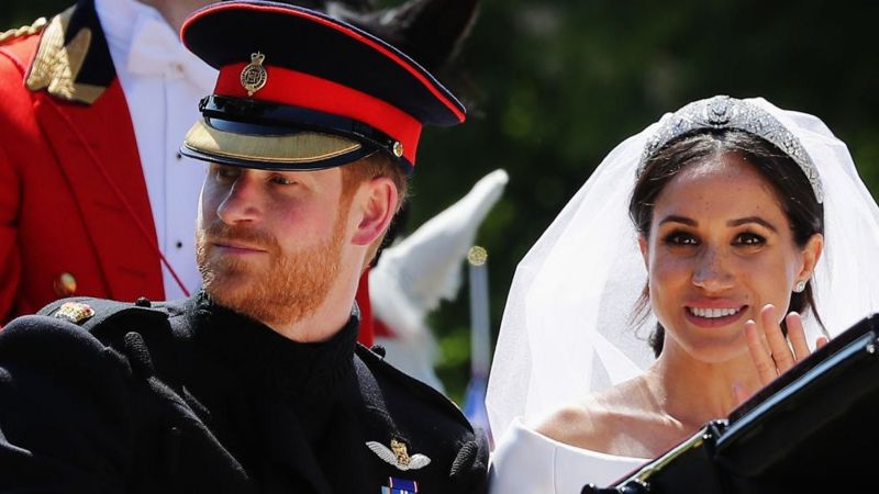 भारी आलोचना के बाद हैरी-मेगन ने दी सफाई