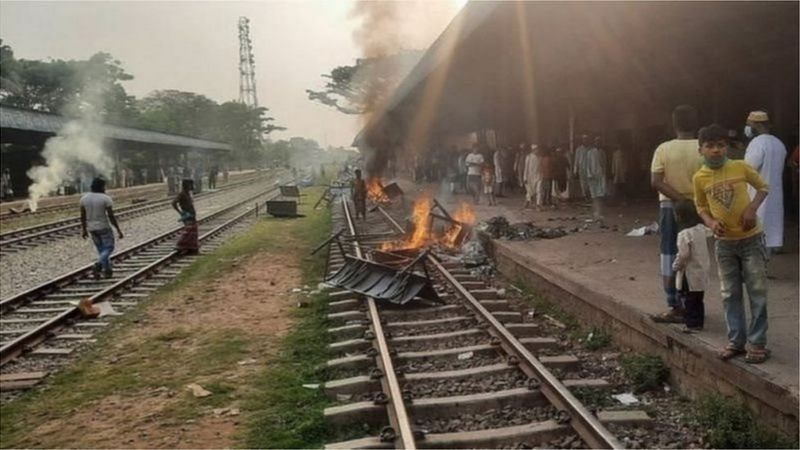मोदी के दौरे के दौरान बांग्लादेश के ब्राह्मणबरिया में इतनी हिंसा कैसे शुरू हुई मोदी के दौरे के दौरान बांग्लादेश के ब्राह्मणबरिया में इतनी हिंसा कैसे शुरू हुई