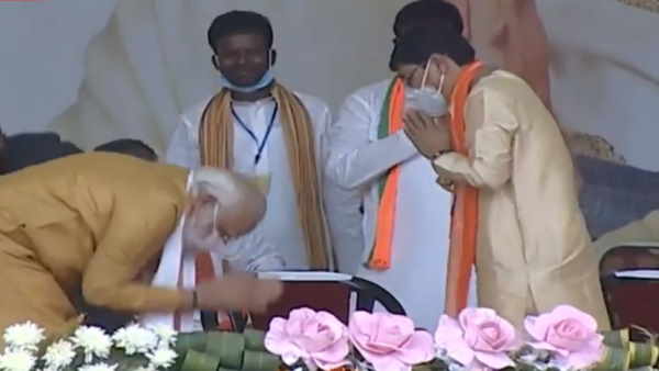 कांथी में जनसभा के लिए पहुंचे थे पीएम