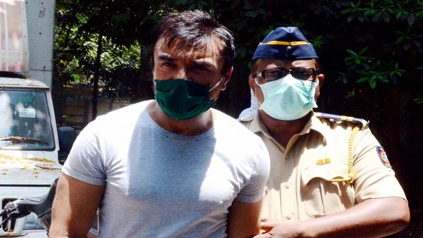 मैं बेकसूर हूं, बीवी का हुआ था गर्भपात, वो लेती है दवाइयां