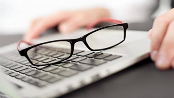 आफिस से जल्‍दी निकलने के लिए कर्मचारी ने किया था ये काम 