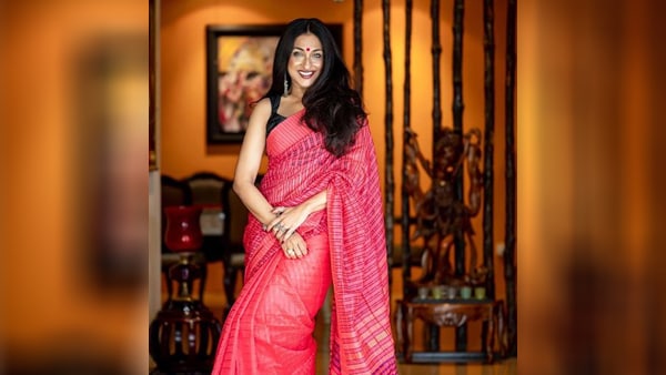 जानिए ऋतुपर्णा सेनगुप्ता के बारे में 