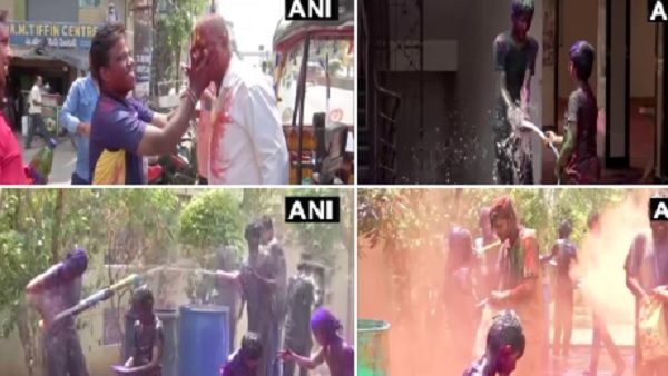 Holi 2021: कहीं उड़ा गुलाल तो कहीं हो रही है आरती, Pics