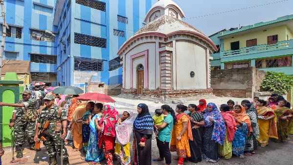 किसका खेल बिगाड़ेंगे बंगाल के साइलेंट वोटर?