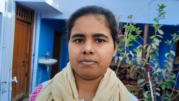 बिना कोचिंग के किया टॉप