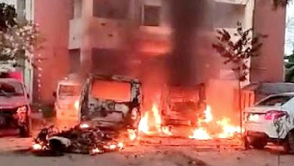 horrific accident in Bihars Nalanda District, 8 people lost lives, Several Injured as Truck Rams into Roadside Eatery