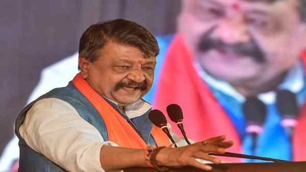 डेरेक ओ ब्रायन बेवकूफी कर रहे हैं- विजयवर्गीय