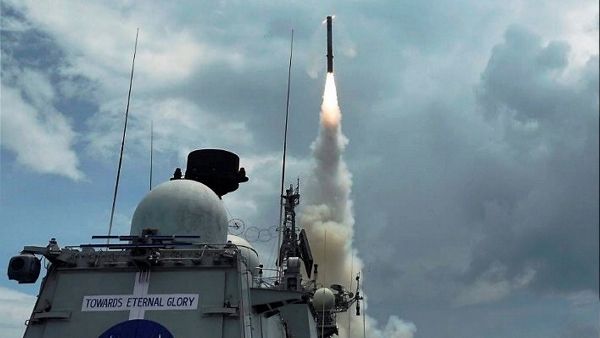 भारत का पहला ग्राहक बना फिलिपिंस