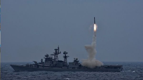 भारत से ब्रह्मोस क्यों चाहता है फिलिपिंस?