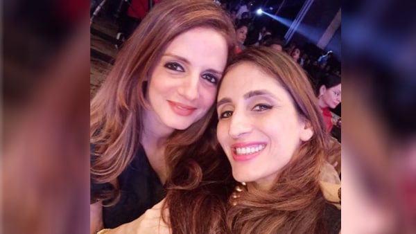 कभी-कभी दो लोग अलग होकर आगे बढ़ते हैं कभी-कभी दो लोग अलग होकर आगे बढ़ते हैं