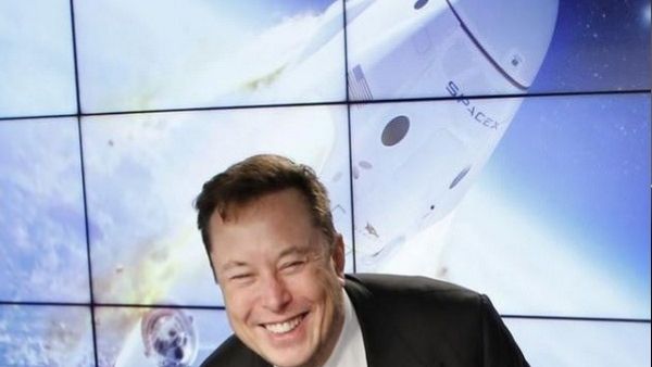 Elon Musk की इंटरनेट क्रांति Elon Musk की इंटरनेट क्रांति
