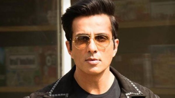 सोने सूद की इस पोस्ट पर लोगों ने दिया जबदस्त रिएक्शन सोने सूद की इस पोस्ट पर लोगों ने दिया जबदस्त रिएक्शन