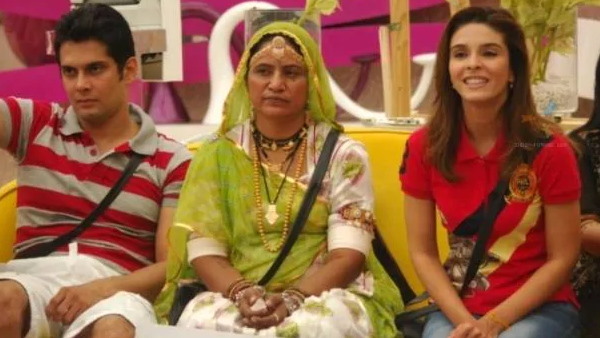 मां और मौसी ने बचाई जान