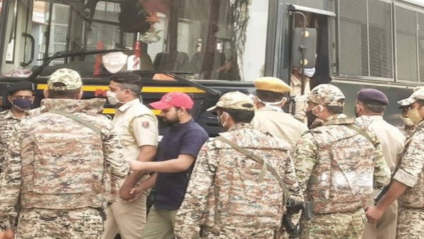 जयपुर में कुछ लोगों को बम बनाने की ट्रेनिंग दी