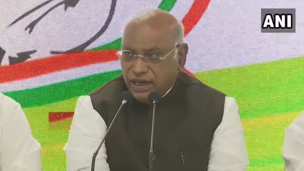 Petrol and diesel prices Mallikarjun Kharge accused the Center of not discussing Petrol and diesel prices Mallikarjun Kharge accused the Center of not discussing