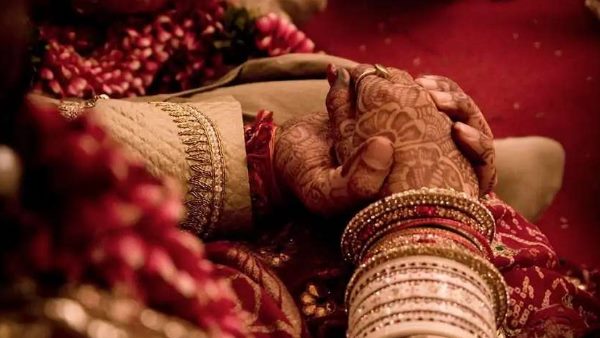 बरेली के युवक ने दृष्टिहीन प्रतिभा से की थी शादी