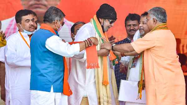 7 अप्रैल है नामांकन की आखिरी तारीख, तब तक विकल्प बचे हैं ?