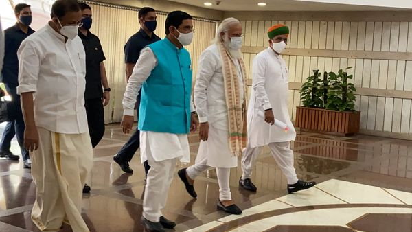 COVID-19 lockdown one year: PM Narendra Modi in Parliamentary meeting of BJP, talks on vaccine and other issues