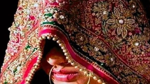 विदाई पर रोते-रोते बेहोश हो गई दुल्हन