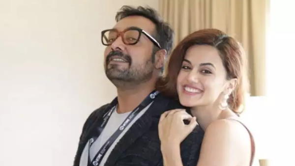 दोनों ने साथ में की हैं कई फिल्में, सोशल मीडिया पर भी एक्टिव