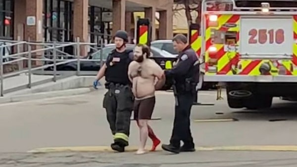 अमेरिका में बेनकाब लिबरल गिरोह! अमेरिका में बेनकाब लिबरल गिरोह!