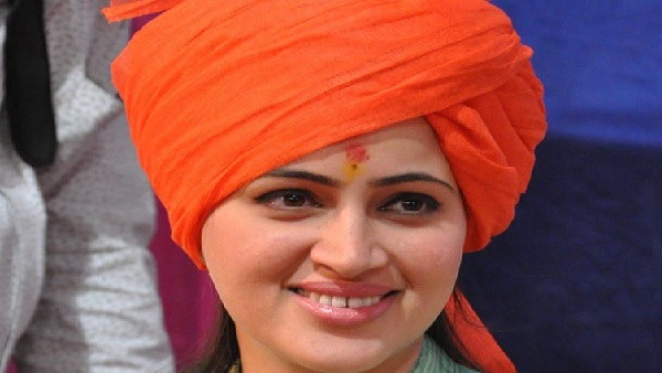 बहुत अनोखी थी नवनीत कौर की शादी 