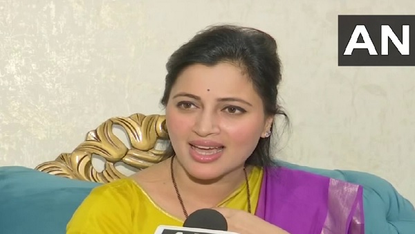 नवनीत राणा ने ठाकरे सरकार पर उठाए सवाल 